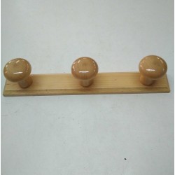 percha madera pared 3 pomos. madera de haya. CANO