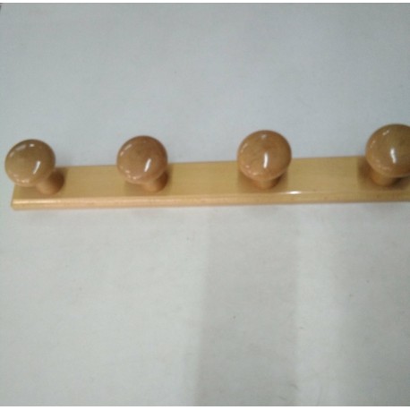 percha madera pared 4 pomos. madera de haya. CANO