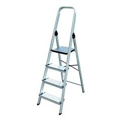 escalera de aluminio 4 peldaños ALTIPESA. Altura hasta la base 0,80mt.