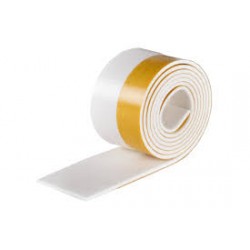 Burlete autoadhesivo pvc GEKO blanco para bajos de puerta 1mt